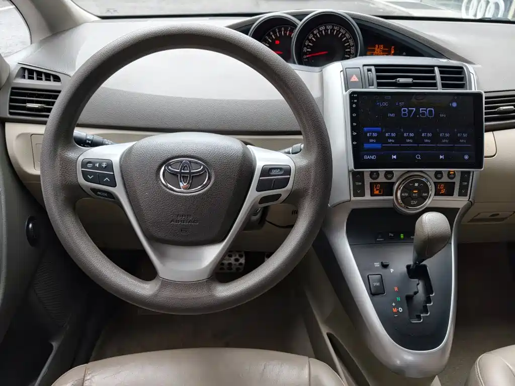 Toyota Verso — миниатюра 5