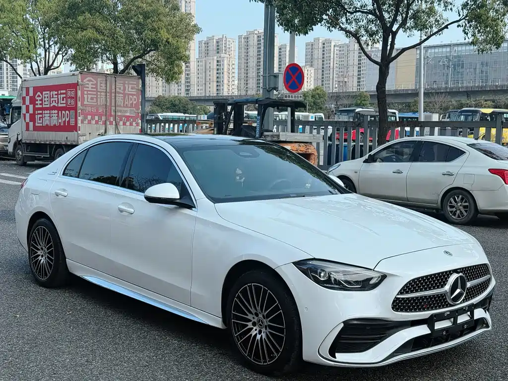 Mercedes-Benz C-Class 2023