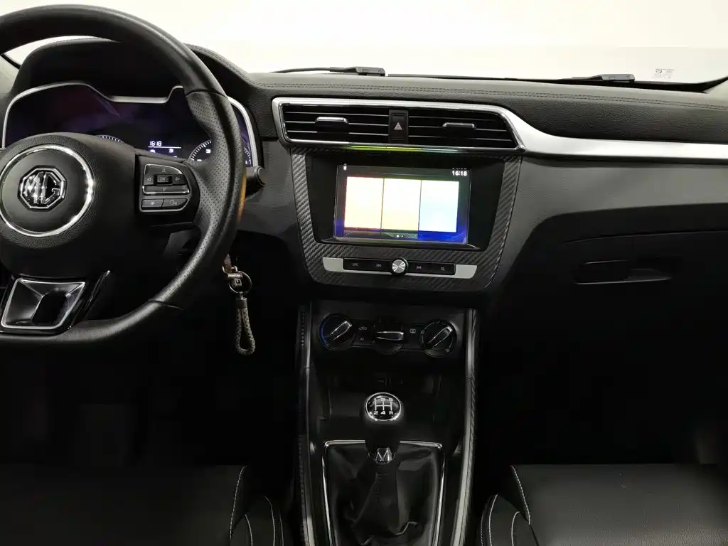MG ZS — миниатюра 12