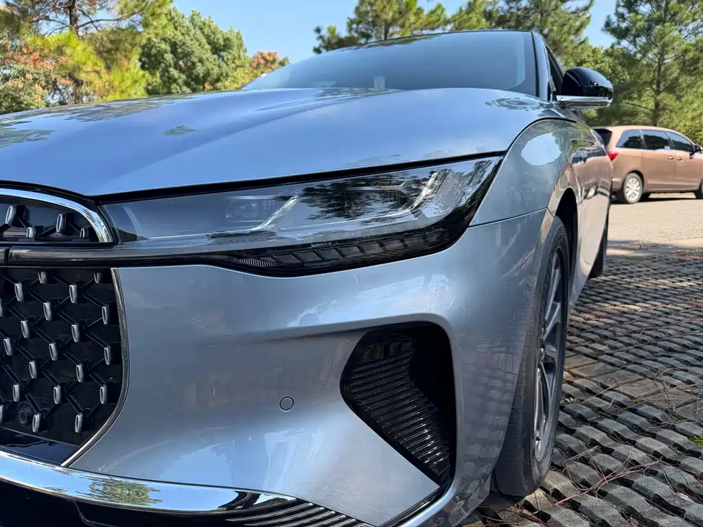 Lincoln Z — миниатюра 6
