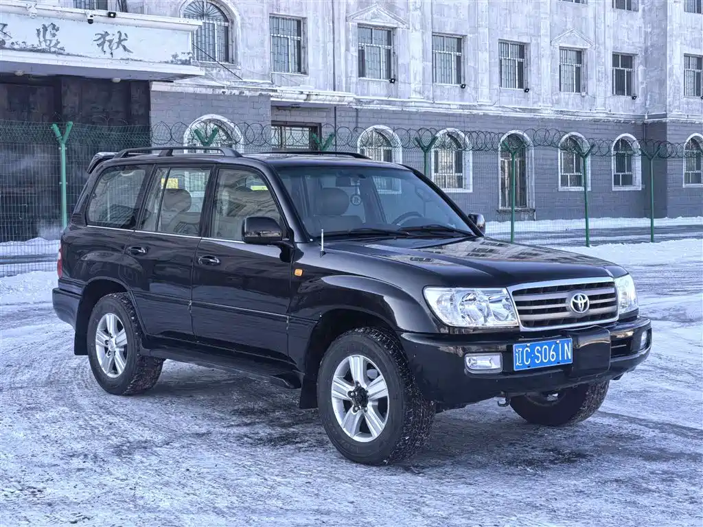 Toyota Land Cruiser 2005 4.7L AT VX-R Luxury DVD