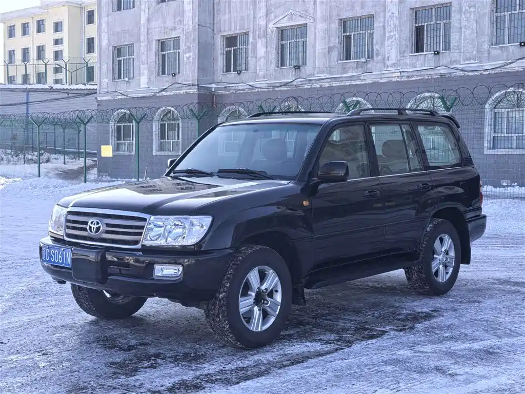 Toyota Land Cruiser 2005 4.7L AT VX-R Luxury DVD