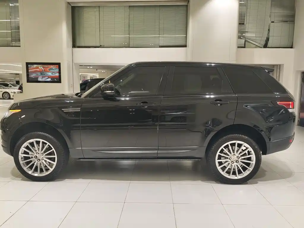 Land Rover Sport — миниатюра 13