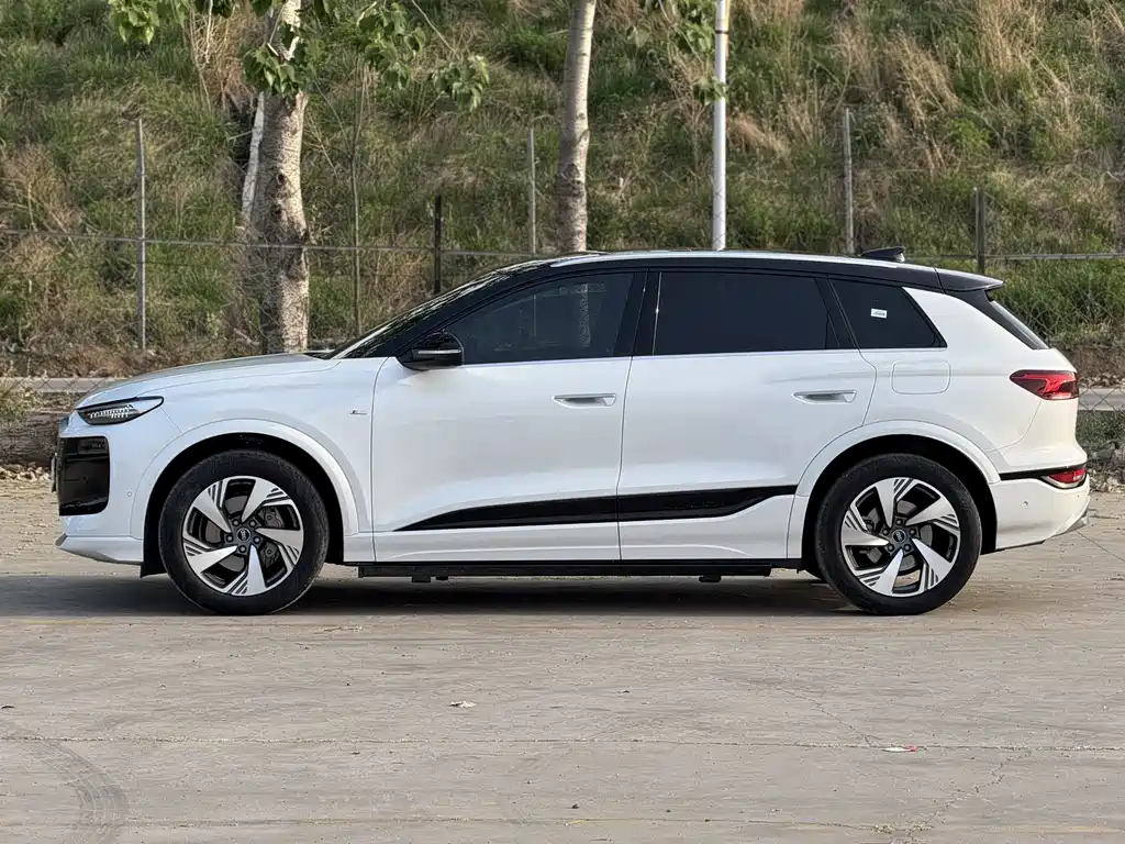 Audi Q6L e-tron