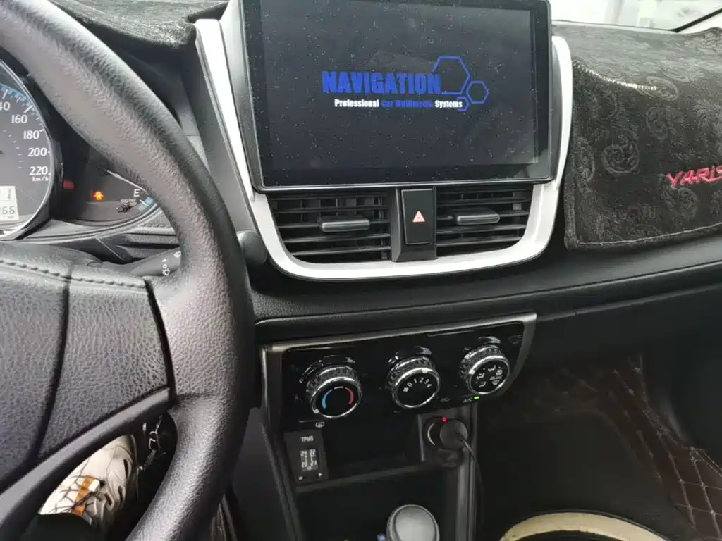 Toyota Yaris L — миниатюра 13