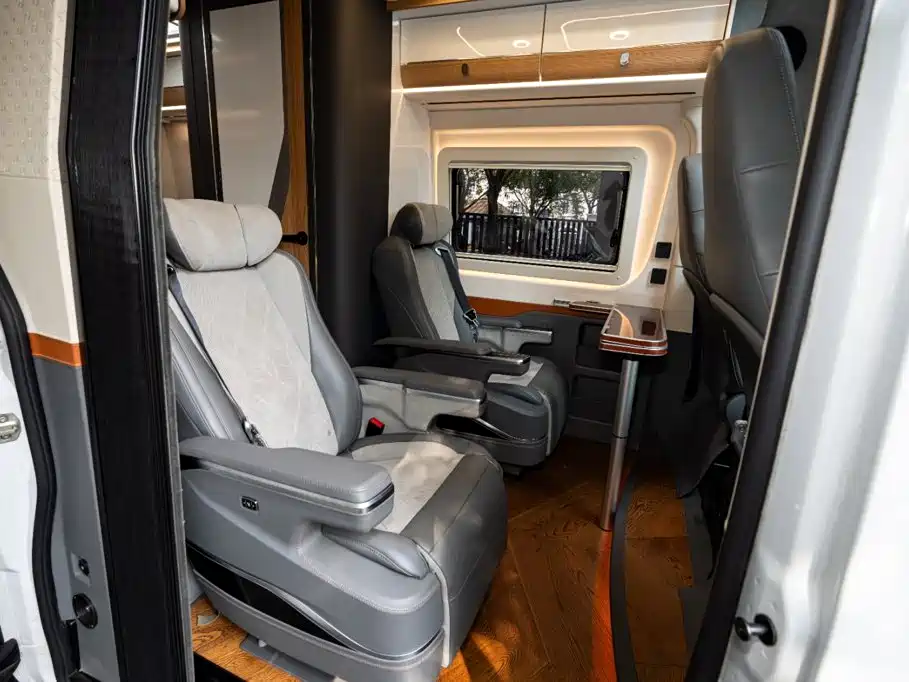 Mercedes-Benz Sprinter — миниатюра 24