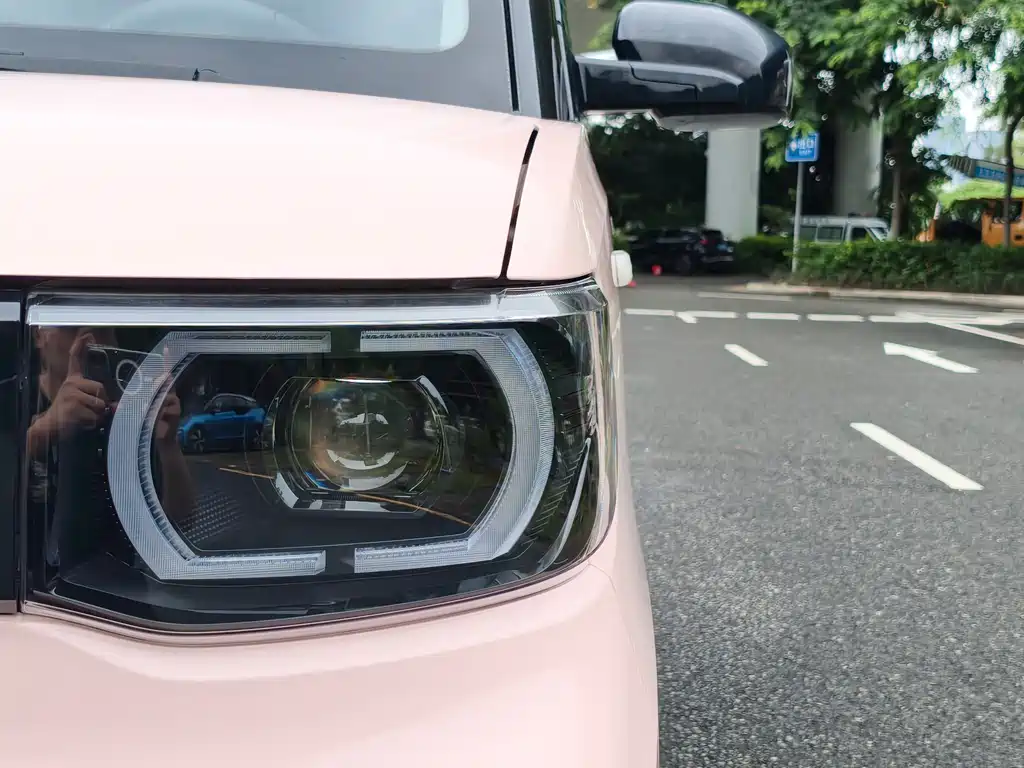 Wuling MINIEV — миниатюра 11