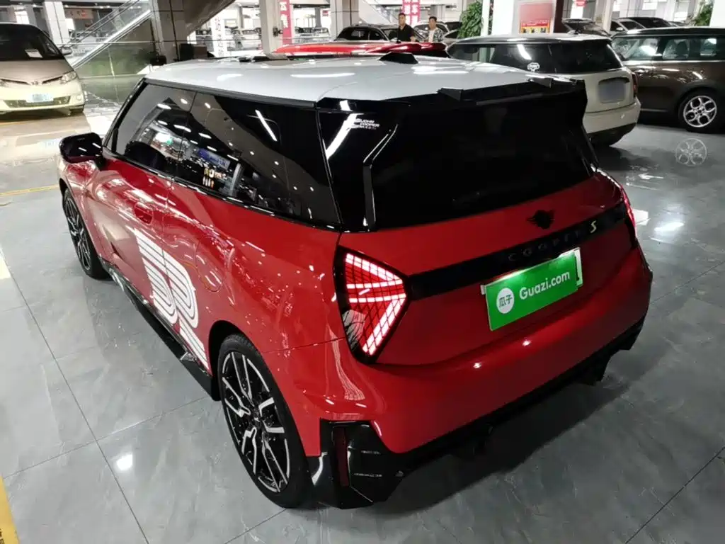 MINI MINI COOPER EV — миниатюра 5