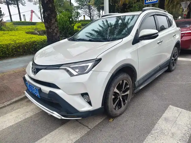 TOYOTA RAV4 RONGFANG