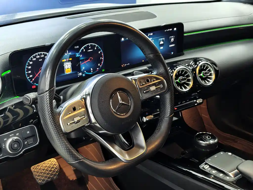 MERCEDES-BENZ A CLASS