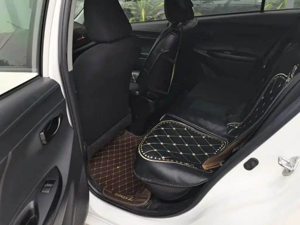 Toyota Yaris L — миниатюра 17