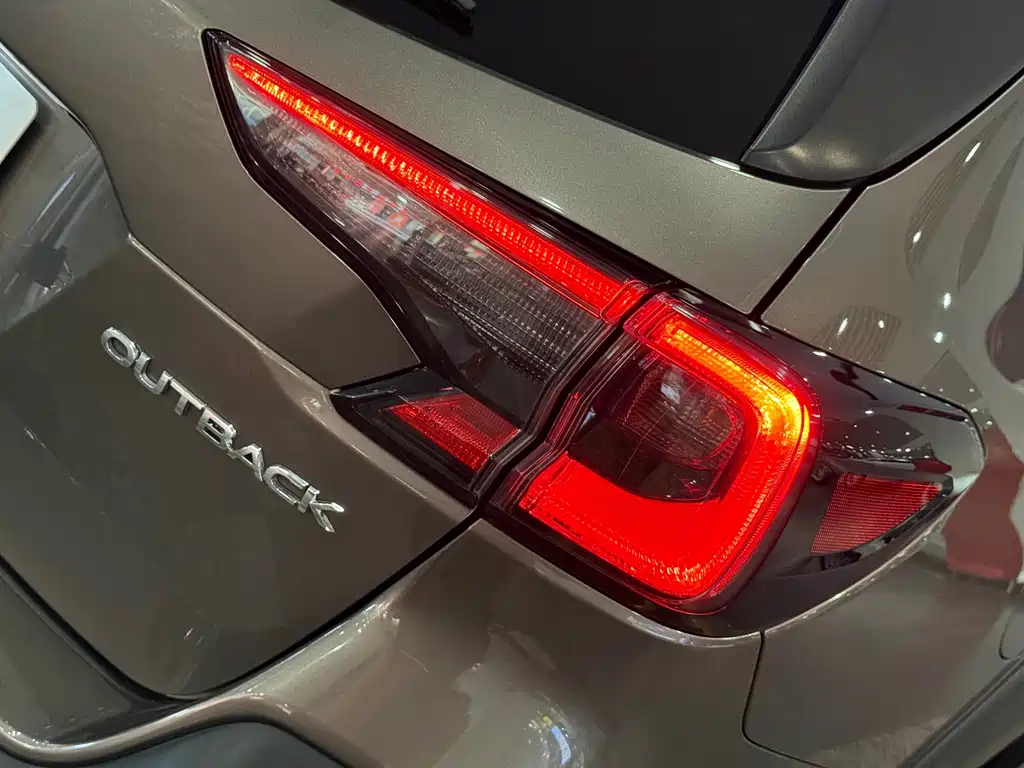 Subaru Outback — миниатюра 6