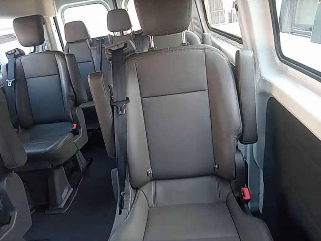 Ford Transit — миниатюра 17