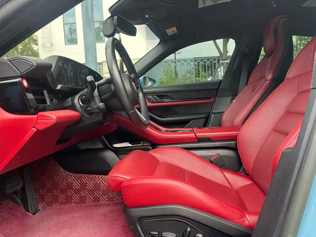 Porsche Taycan — миниатюра 10