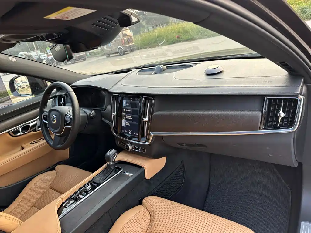 Volvo V90 — миниатюра 15