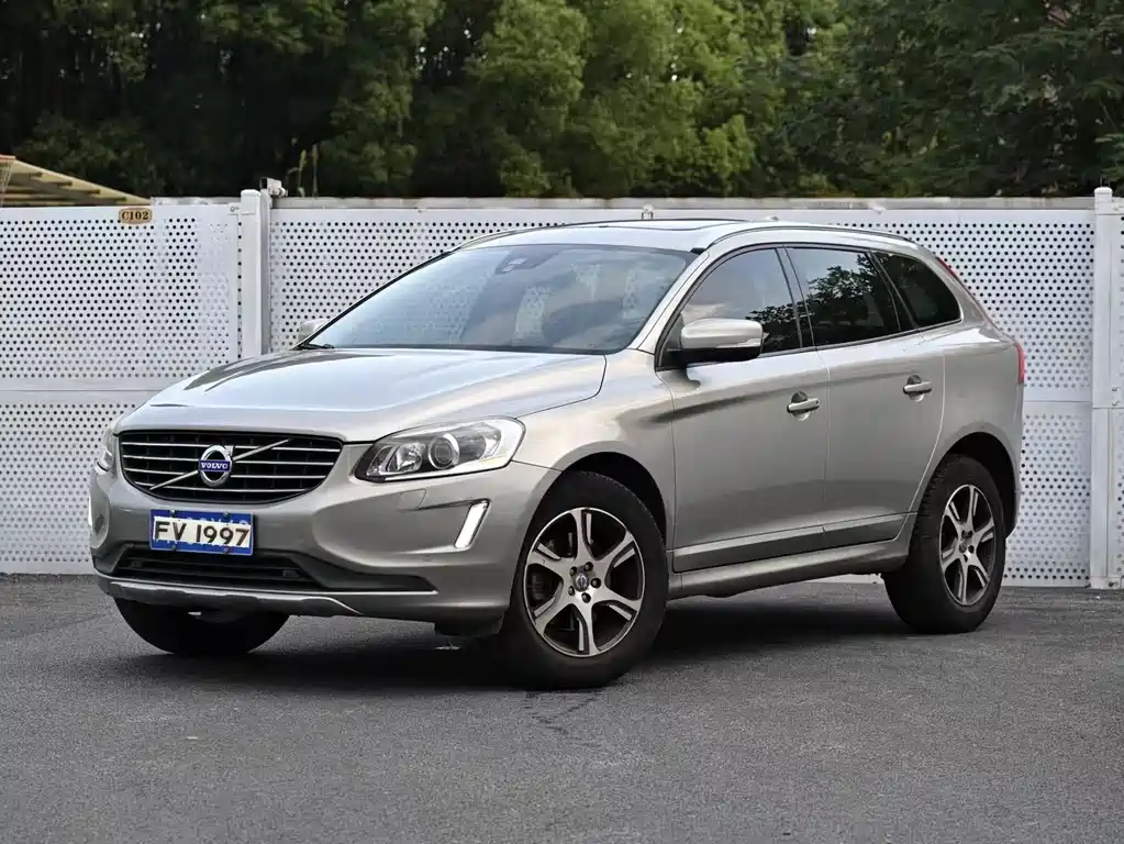 Volvo XC60 (Import)