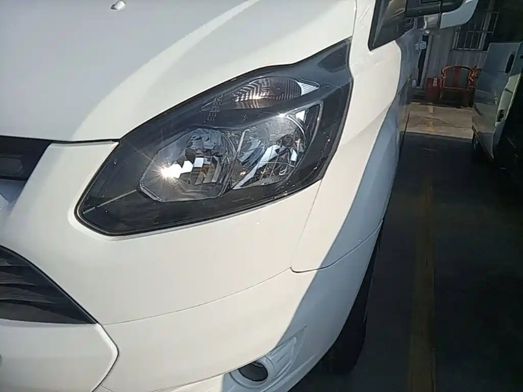 Ford Transit — миниатюра 24