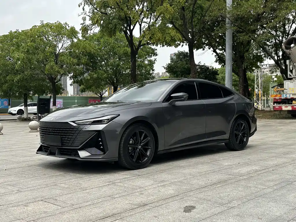 Changan UNI-V 2022