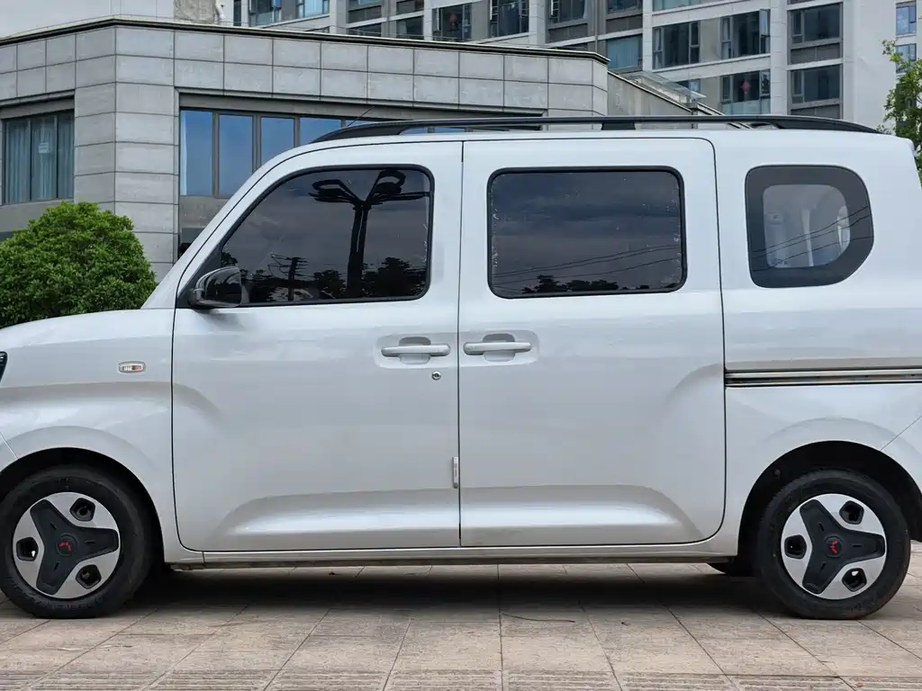 Wuling Zhiguang EV — миниатюра 3