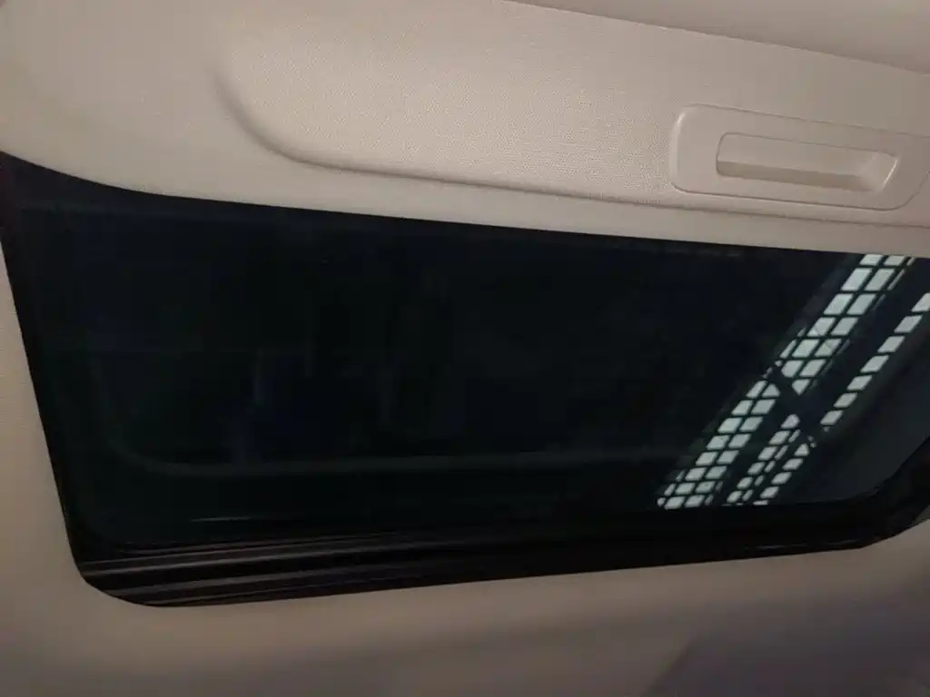 Ford Tourneo — миниатюра 18