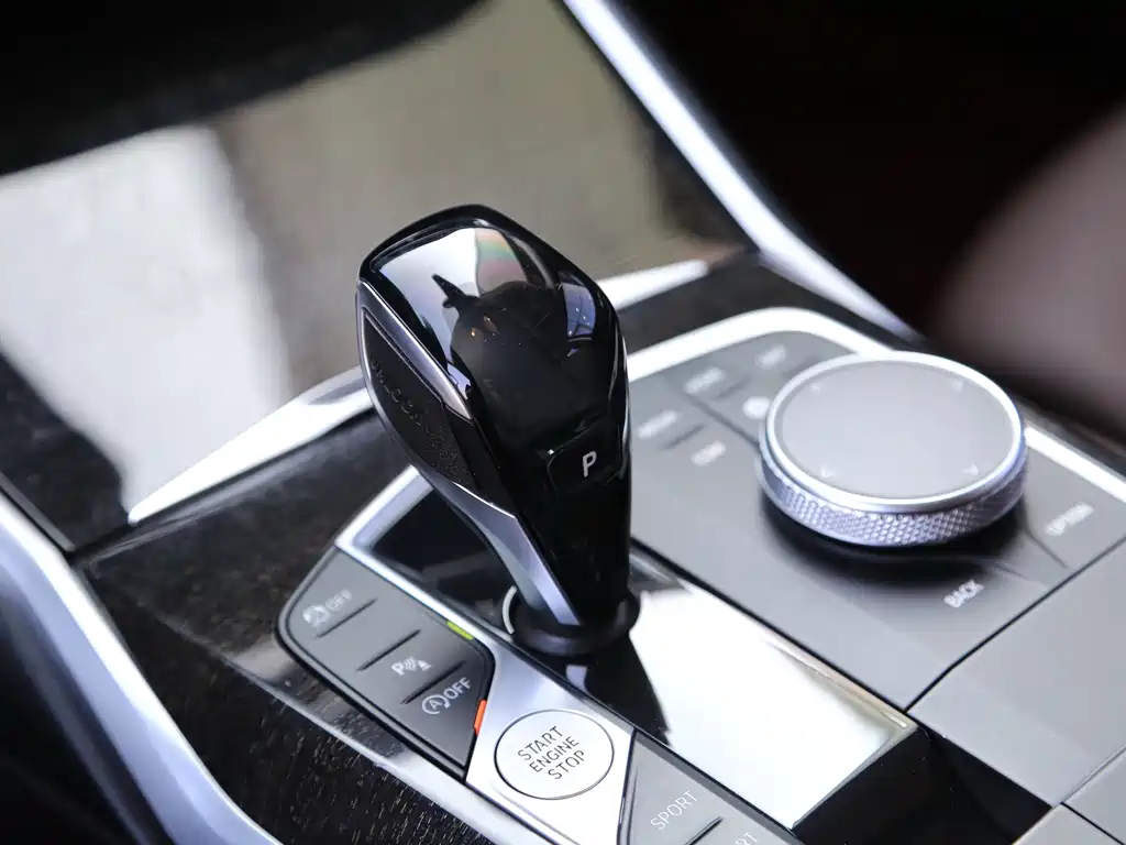 BMW 3 Series — миниатюра 8