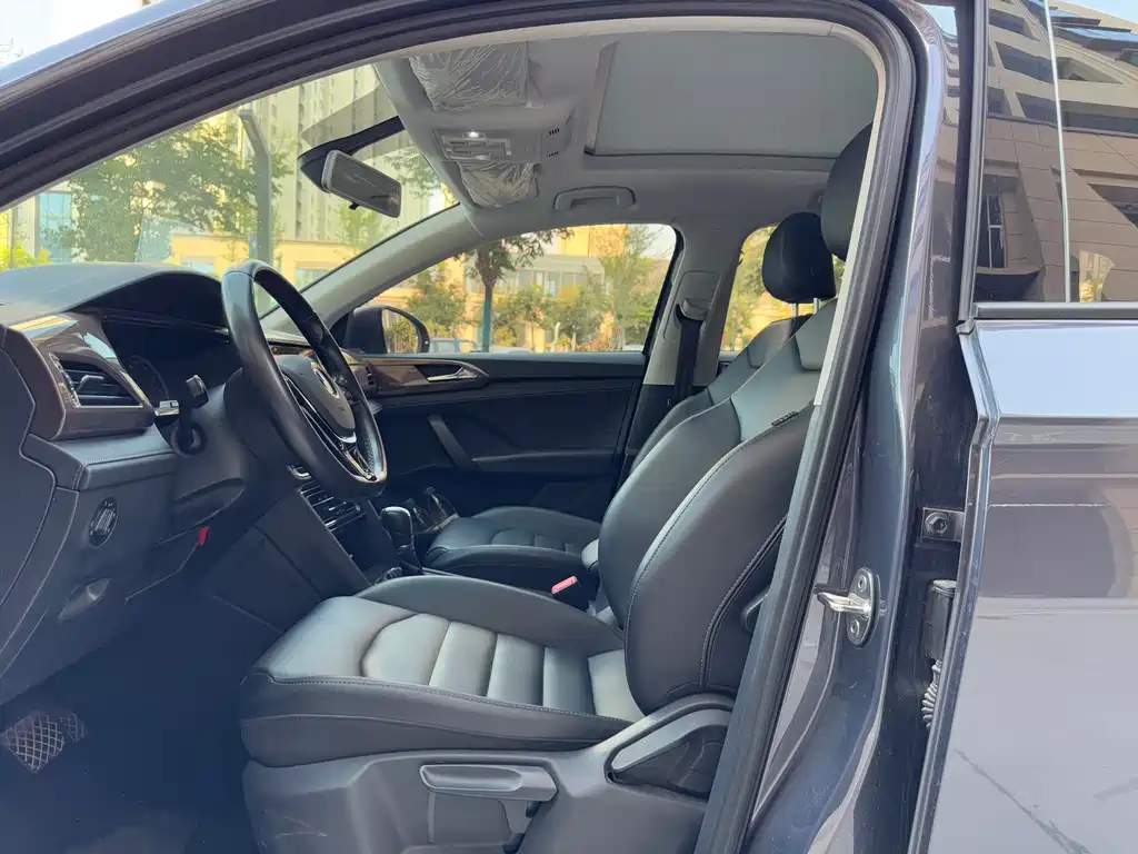 Volkswagen Tharu — миниатюра 4