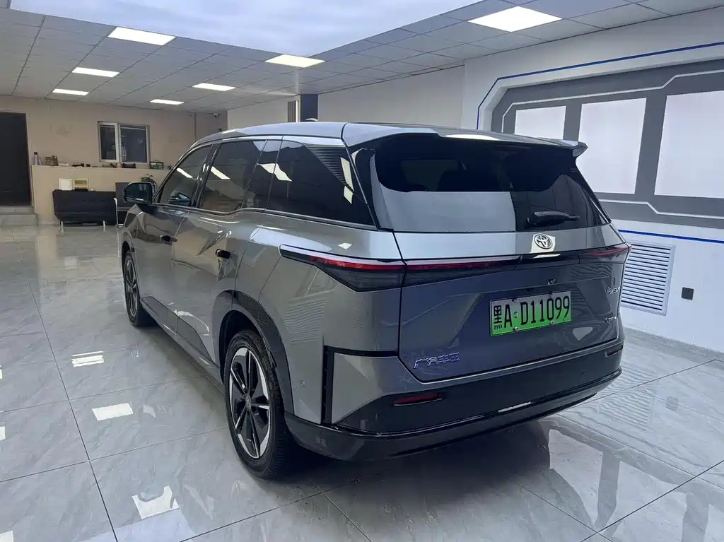 Toyota bZ3X — миниатюра 4