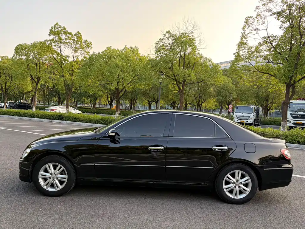 Toyota Reiz — миниатюра 12
