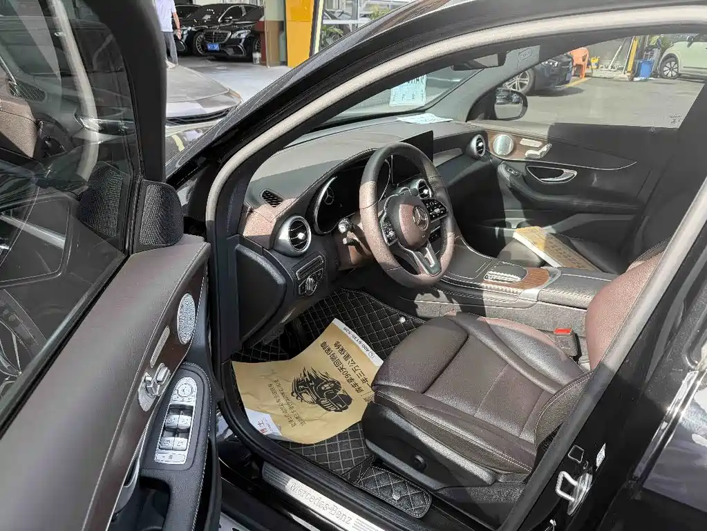 Mercedes-Benz GLC 2021 GLC 300 L 4MATIC