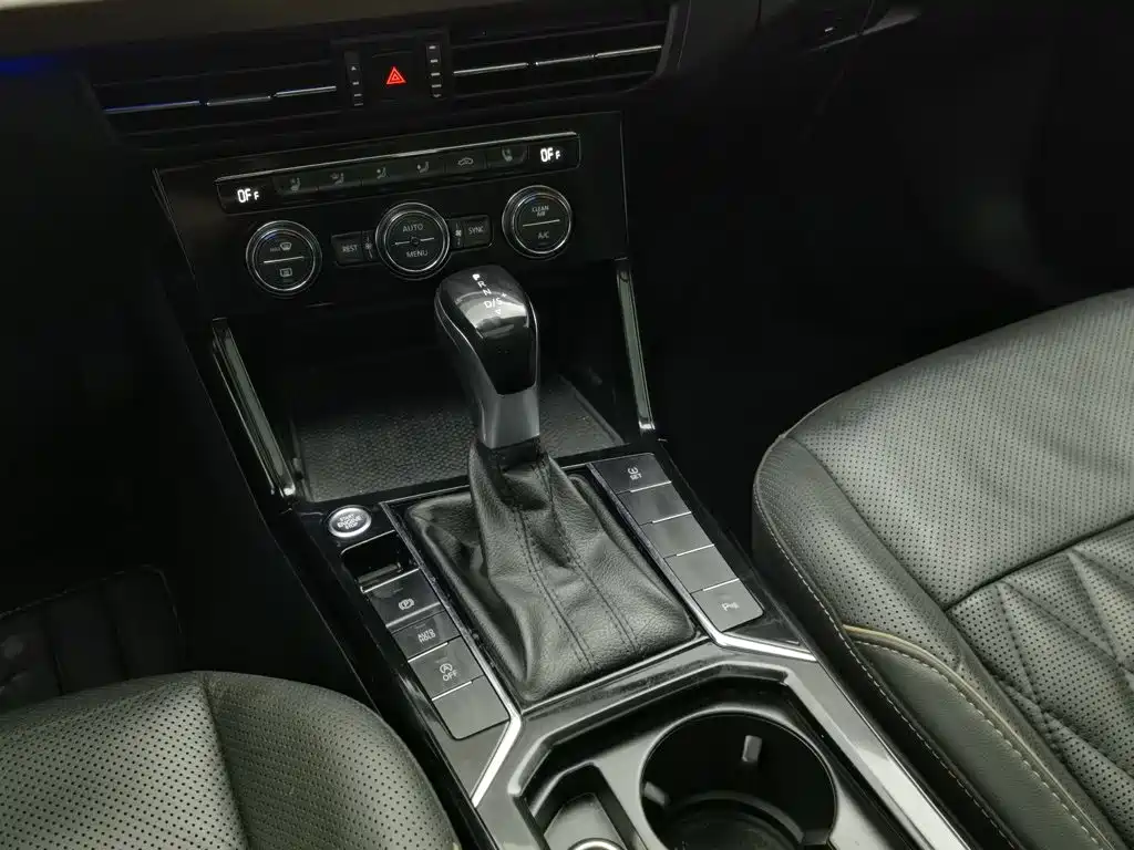 Volkswagen Passat — миниатюра 13