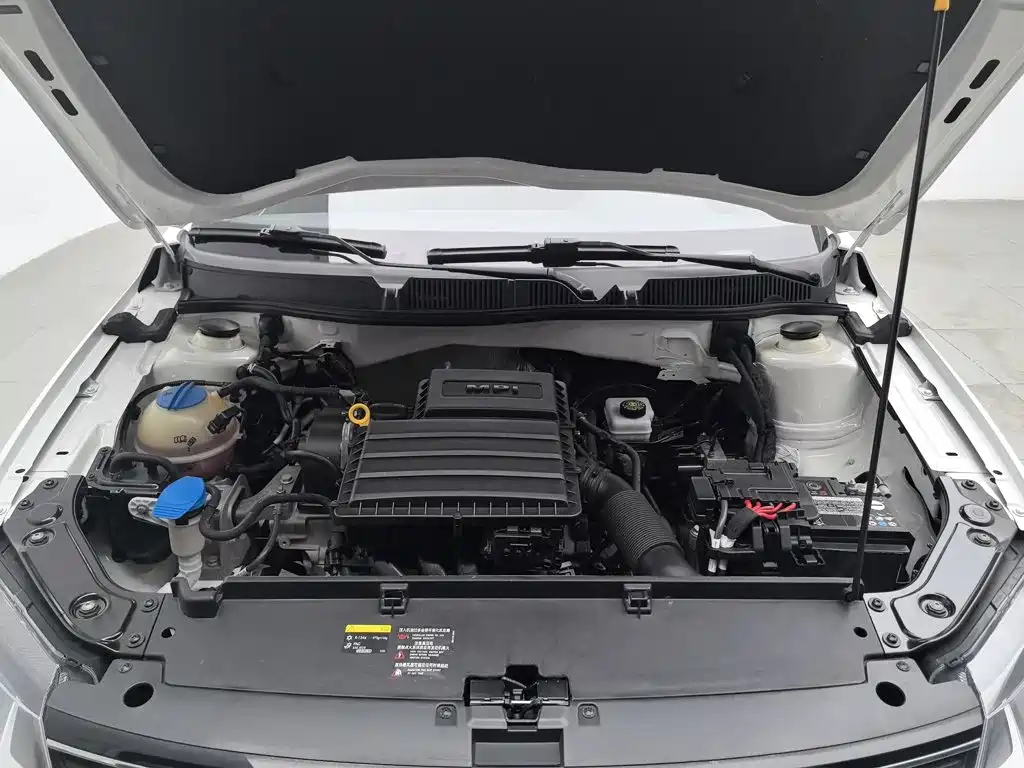Volkswagen Lavida — миниатюра 6
