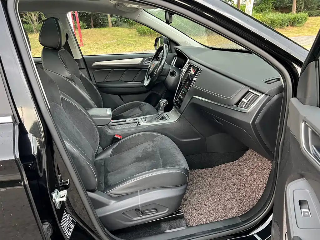Roewe RX5 New Energy — миниатюра 11