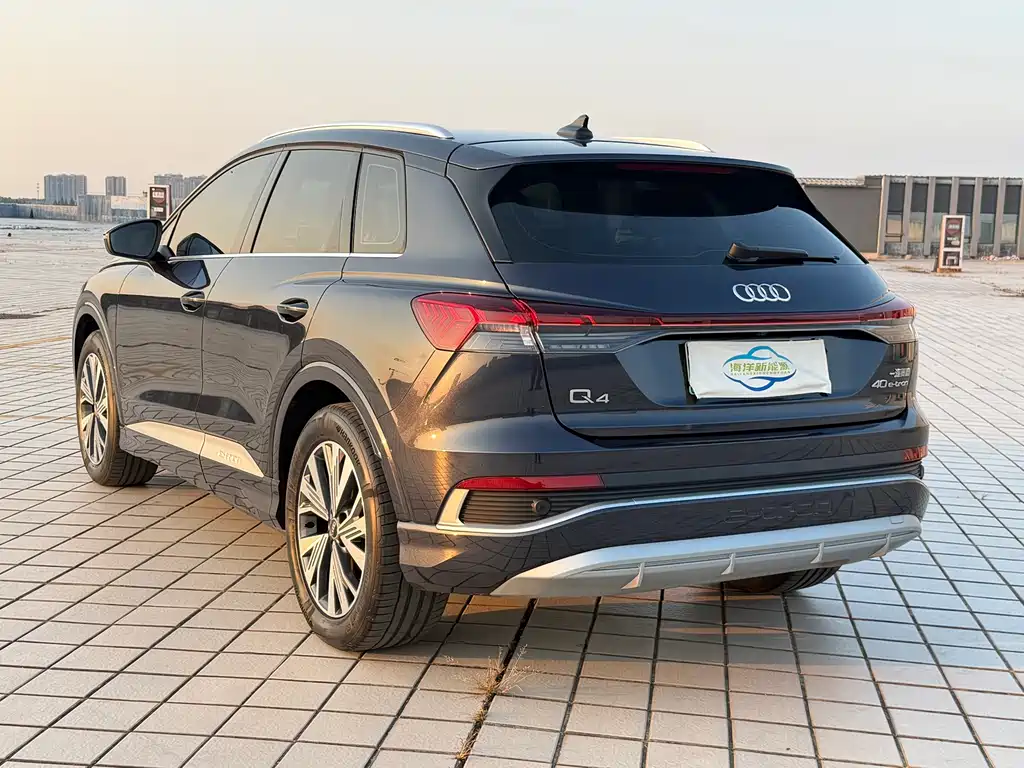 Audi Q4 e-tron — миниатюра 7