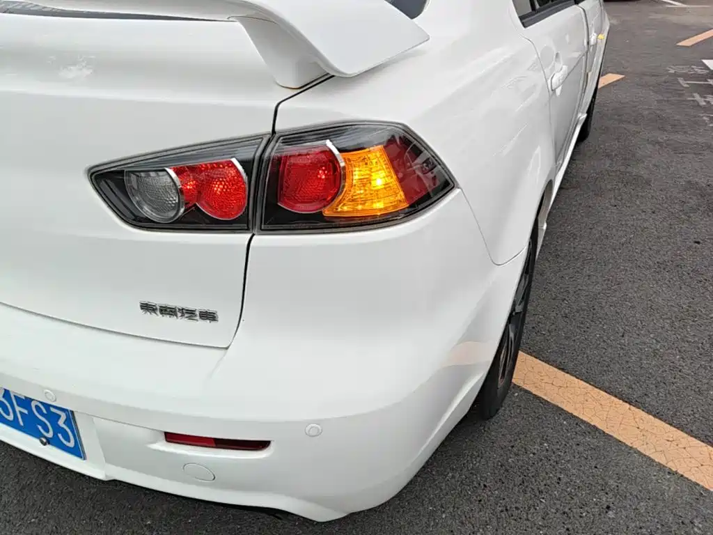 Mitsubishi Lancer EX — миниатюра 8