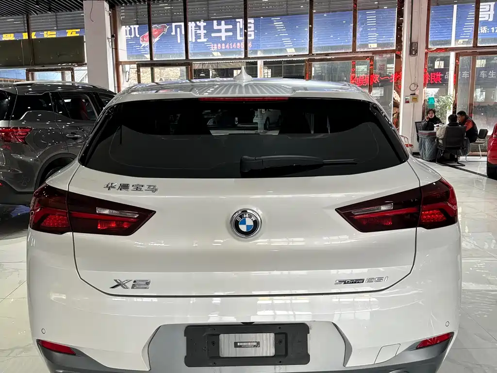 BMW X2