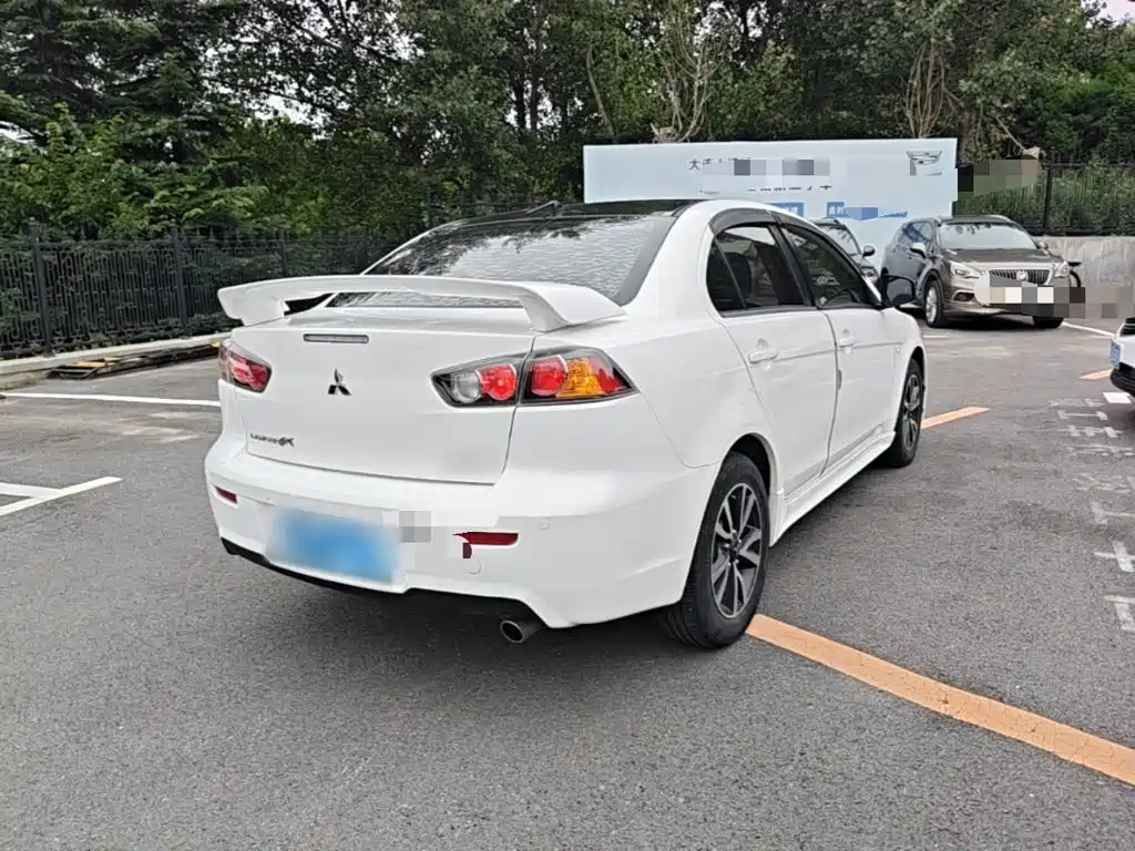 Mitsubishi Lancer EX — миниатюра 7
