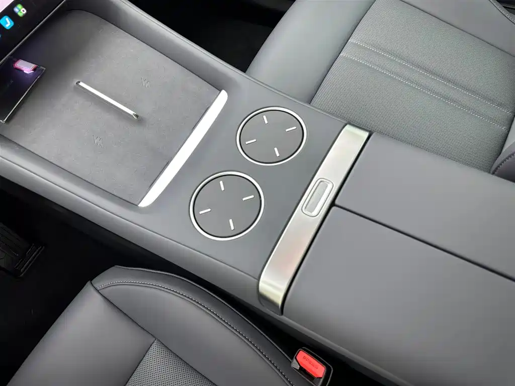 XIAOMI CAR XIAOMI YU7