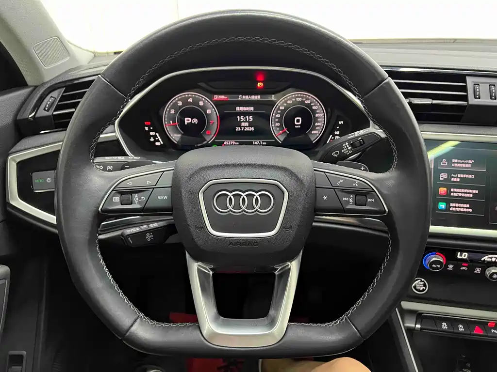 Audi Q3 — миниатюра 11