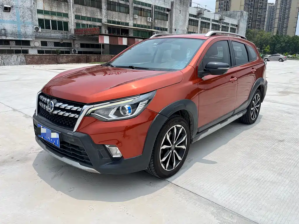 Купить Venucia T70