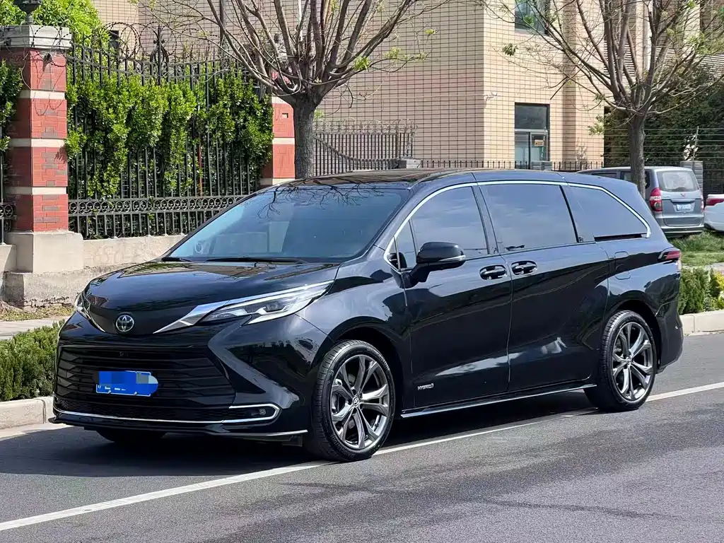 Toyota Sienna 2022