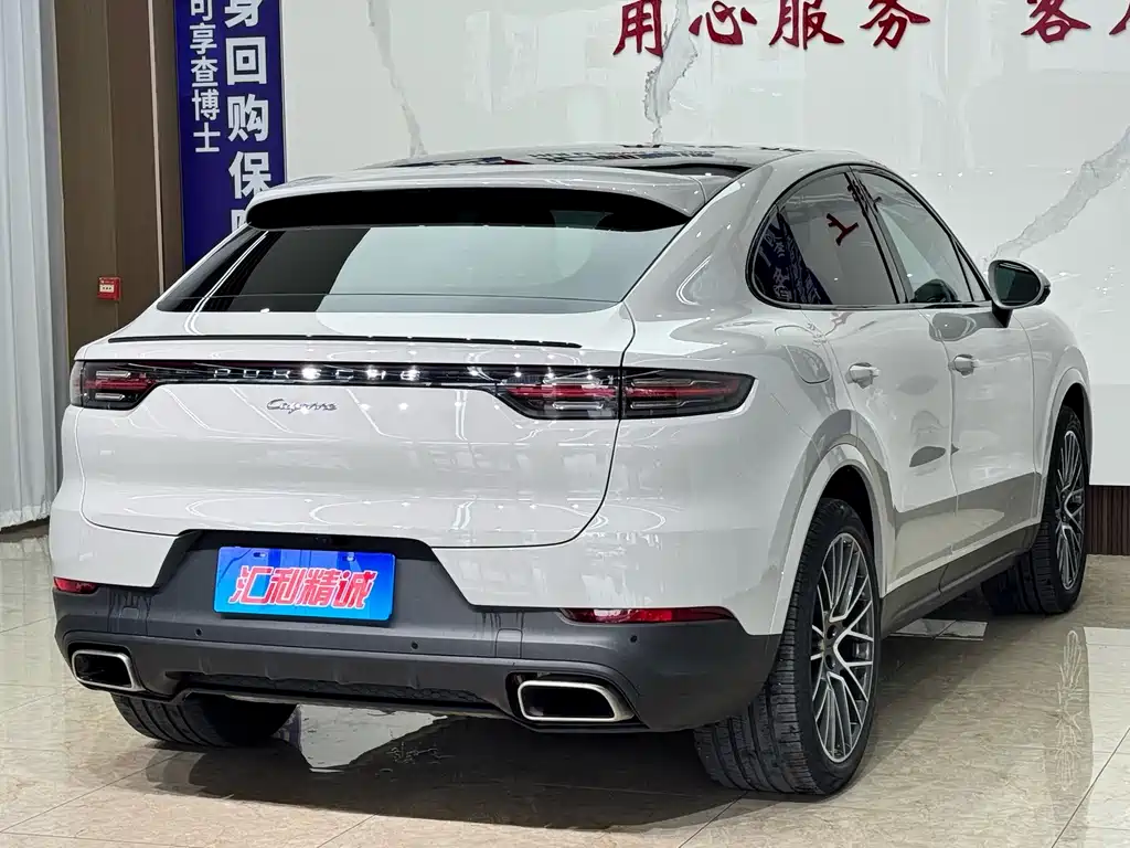 Porsche Cayenne — миниатюра 6