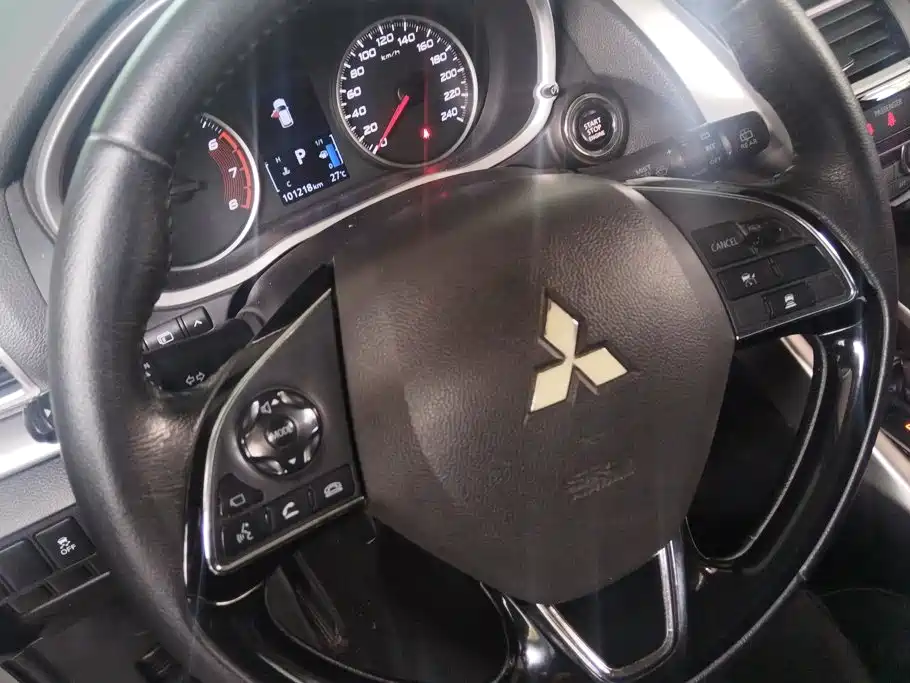 Mitsubishi Eclipse Cross — миниатюра 14