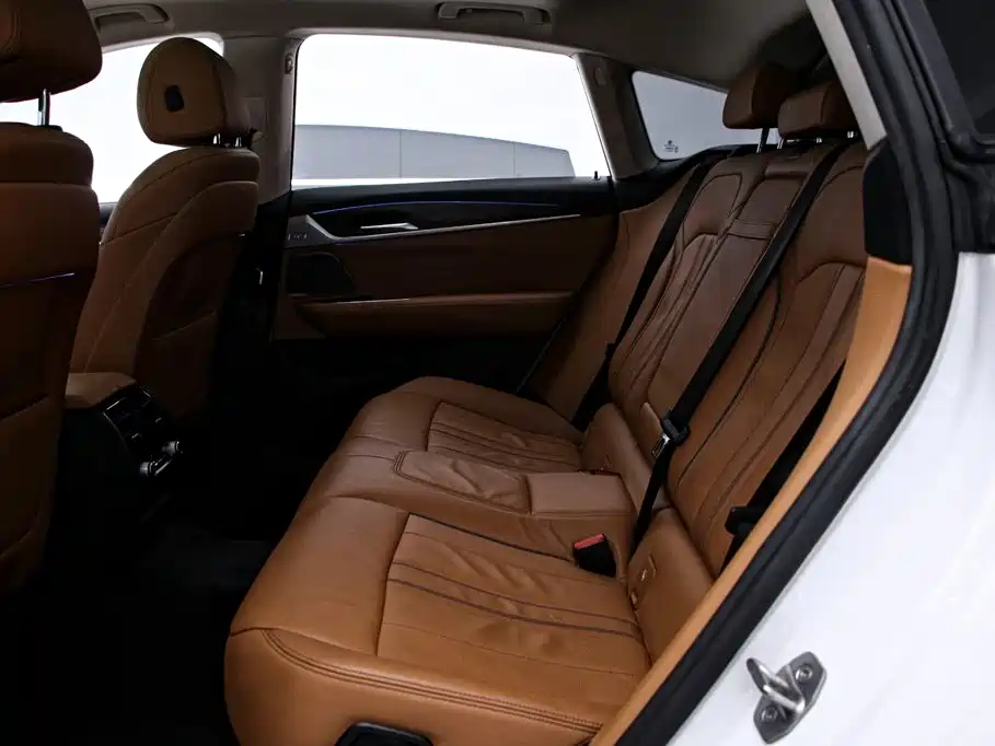 BMW 6 Series GT — миниатюра 17