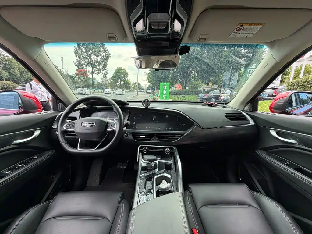 Geely Xingyue — миниатюра 13