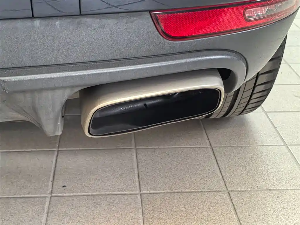 Porsche Macan — миниатюра 24
