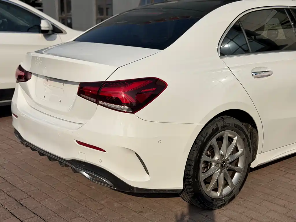 MERCEDES-BENZ A CLASS