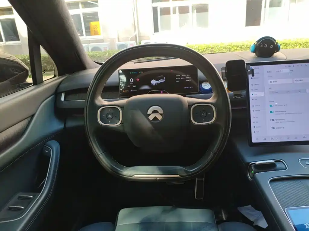 NIO ES8 — миниатюра 11
