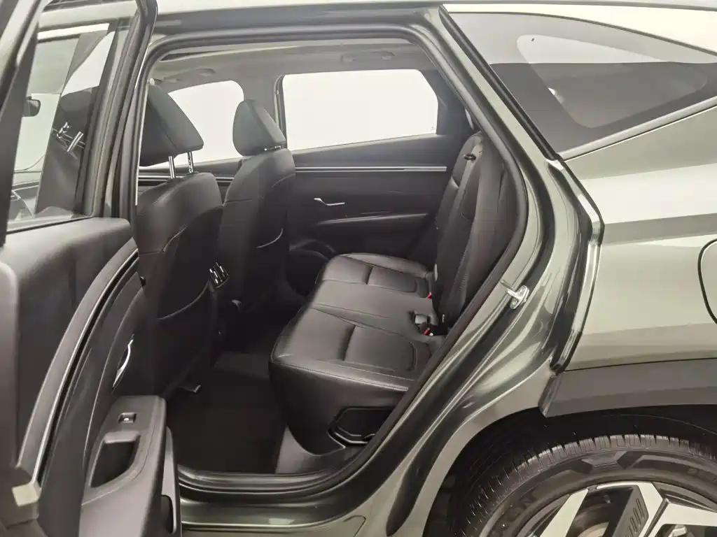 Hyundai Tucson — миниатюра 15