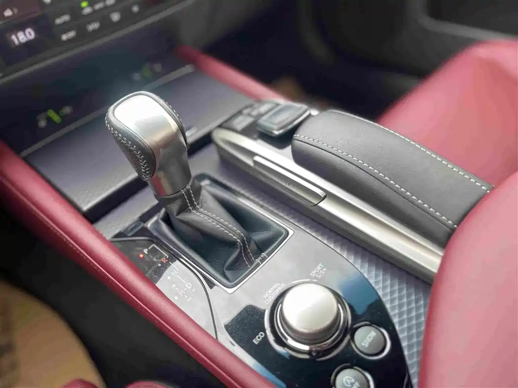 Lexus GS — миниатюра 20