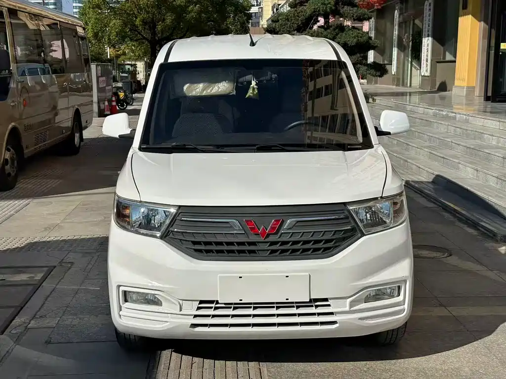 WULING AUTOMOBILE WULING HONGGUANG V